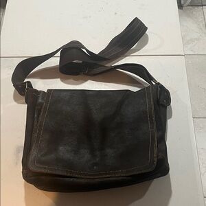 Men’s leather satchel/bag.